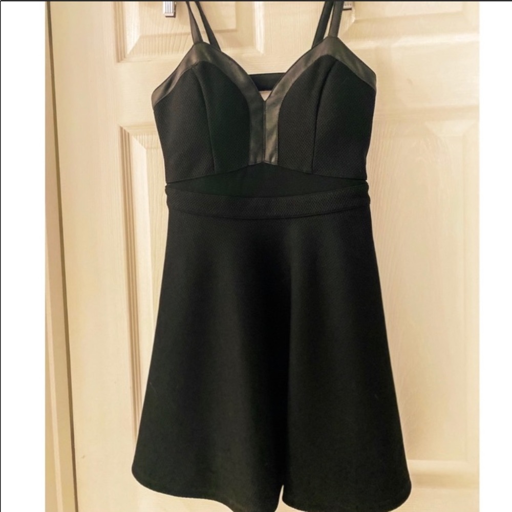 Bebe black dress (The little black dress). - Picture 9 of 9